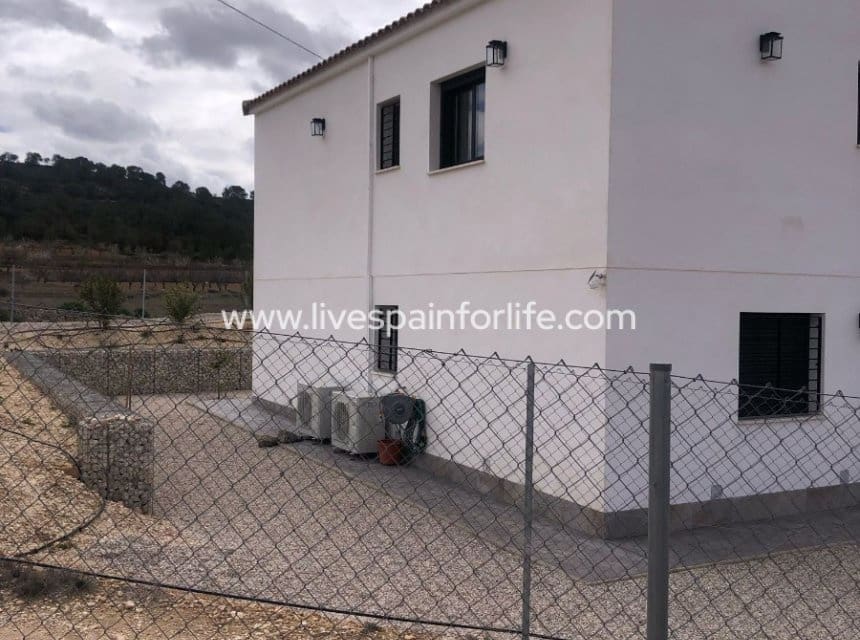 5 sypialnia Finka/Dom wiejski na sprzedaż w Pinoso z basenem - 409 995 € (Ref: 9848063)