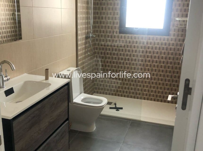 5 sypialnia Finka/Dom wiejski na sprzedaż w Pinoso z basenem - 409 995 € (Ref: 9848063)