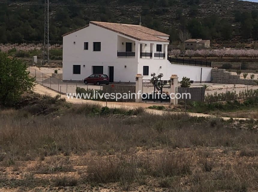 5 sypialnia Finka/Dom wiejski na sprzedaż w Pinoso z basenem - 409 995 € (Ref: 9848063)