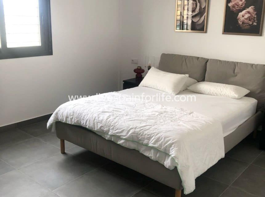 5 sypialnia Finka/Dom wiejski na sprzedaż w Pinoso z basenem - 409 995 € (Ref: 9848063)