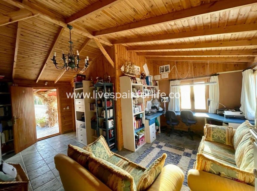 4 bedroom Finca/Country House for sale in Albatera with pool garage - € 399,999 (Ref: 9848064)