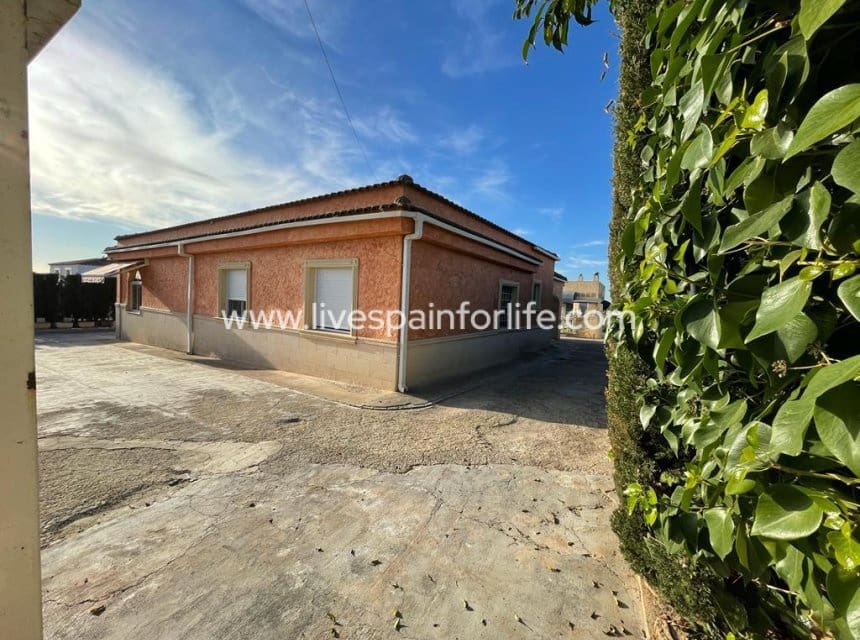 4 bedroom Finca/Country House for sale in Albatera with pool garage - € 399,999 (Ref: 9848064)