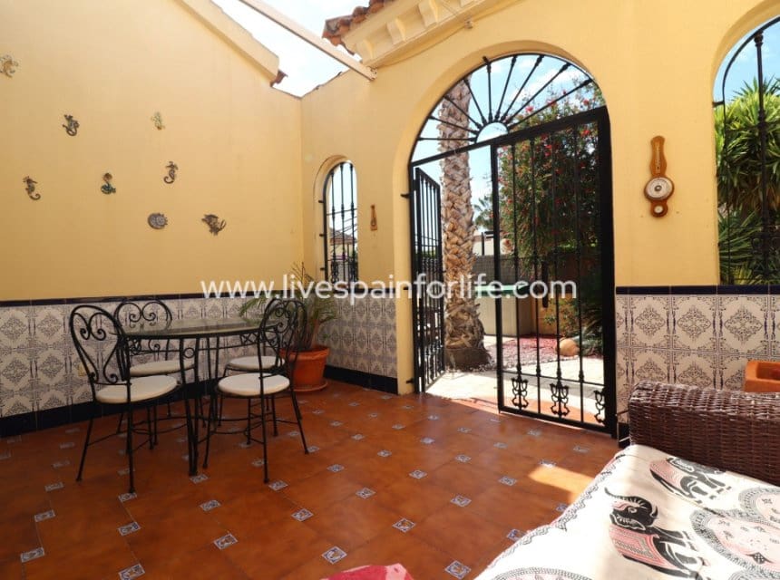 3 soverom Finca/Herregård til salgs i Formentera del Segura med svømmebasseng garasje - € 369 000 (Ref: 9852987)