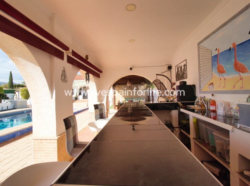 3 sypialnia Finka/Dom wiejski na sprzedaż w Albatera z basenem garażem - 399 999 € (Ref: 9854493)