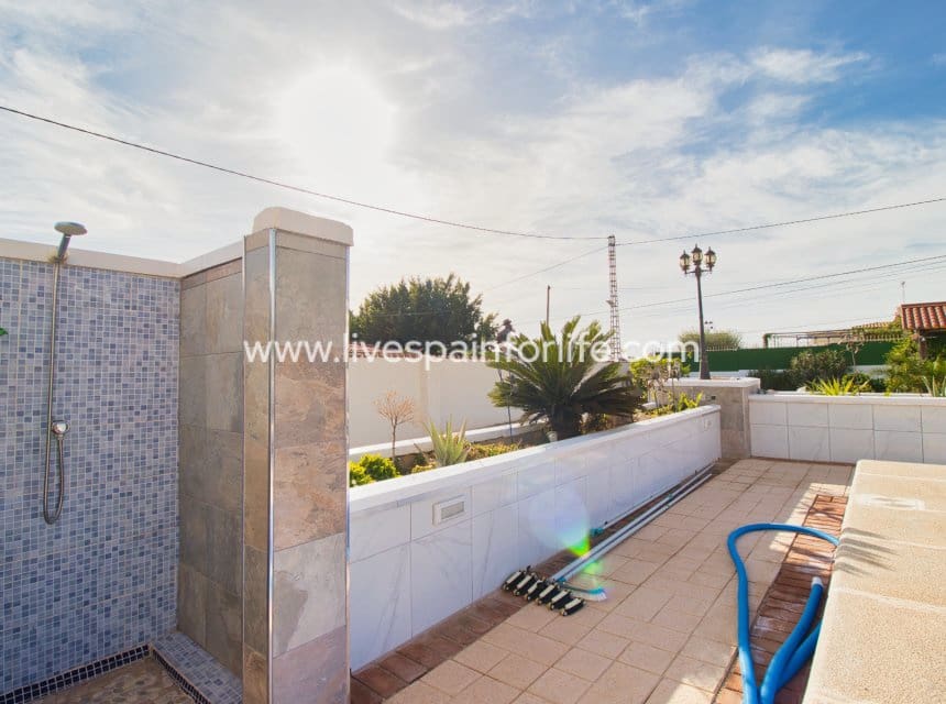 3 sypialnia Finka/Dom wiejski na sprzedaż w Albatera z basenem garażem - 399 999 € (Ref: 9854493)