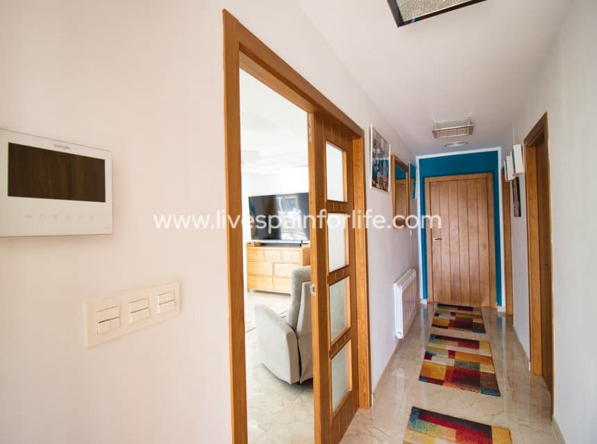 3 sypialnia Finka/Dom wiejski na sprzedaż w Albatera z basenem garażem - 399 999 € (Ref: 9854493)