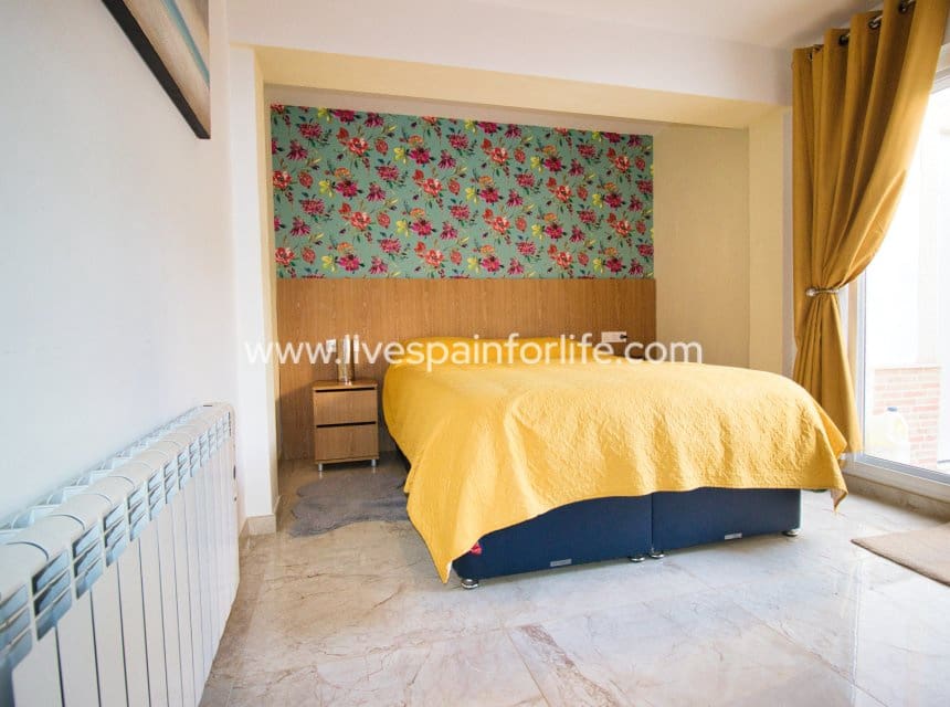 3 sypialnia Finka/Dom wiejski na sprzedaż w Albatera z basenem garażem - 399 999 € (Ref: 9854493)