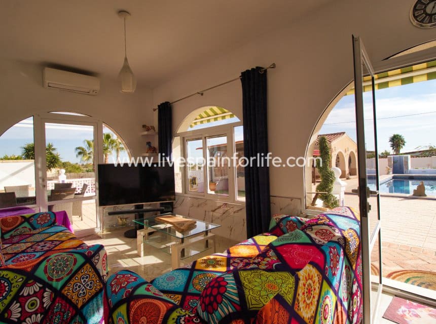 3 sypialnia Finka/Dom wiejski na sprzedaż w Albatera z basenem garażem - 399 999 € (Ref: 9854493)
