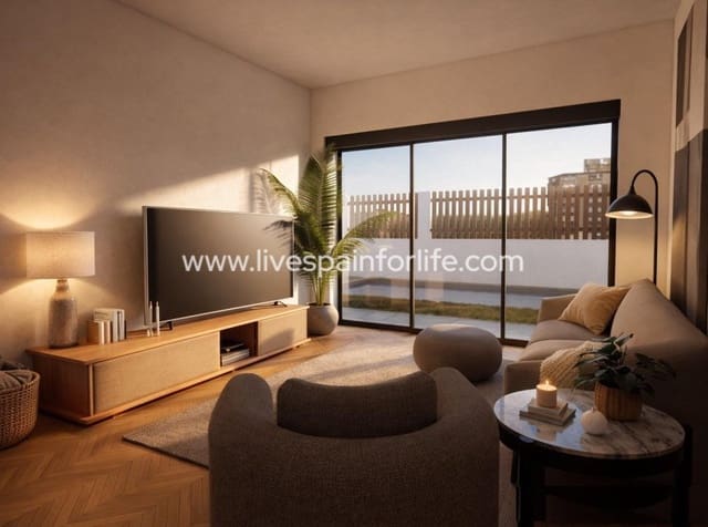 3 quarto Moradia para venda em Centro, Los Alcázares com piscina garagem - 590 000 € (Ref: 9858396)