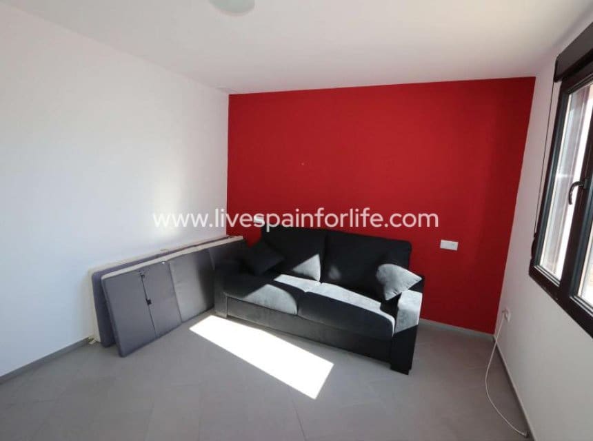4 soveværelse Villa til salg i Aspe med swimmingpool garage - € 350.000 (Ref: 9858398)