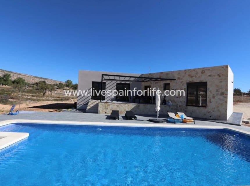 4 camera da letto Villa in vendita in Hondon de las Nieves con piscina garage - 350.000 € (Rif: 9858399)