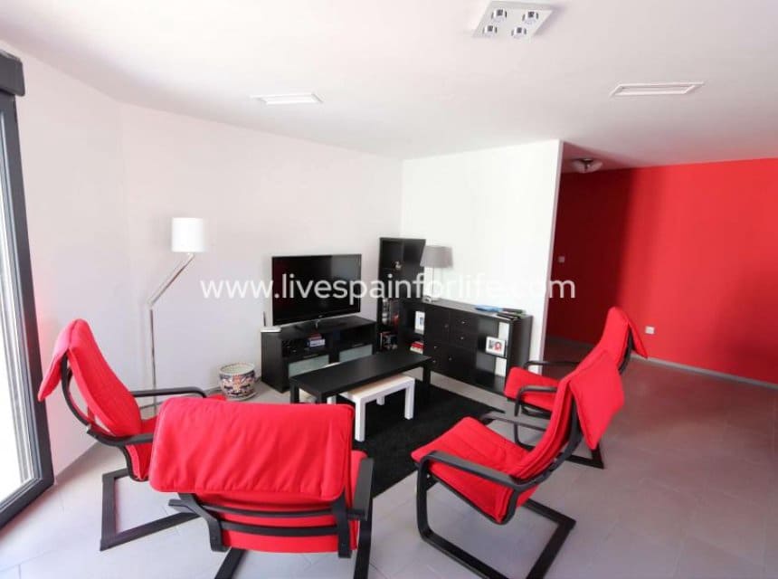 4 camera da letto Villa in vendita in Hondon de las Nieves con piscina garage - 350.000 € (Rif: 9858399)