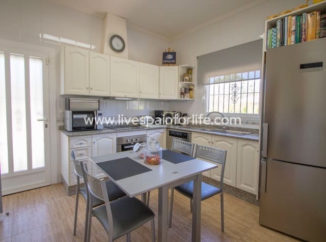 3 sypialnia Finka/Dom wiejski na sprzedaż w Catral z basenem garażem - 325 000 € (Ref: 9860923)