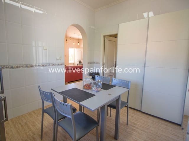 3 sypialnia Finka/Dom wiejski na sprzedaż w Catral z basenem garażem - 325 000 € (Ref: 9860923)