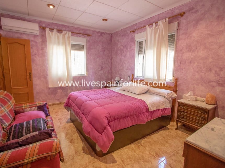 Finca/Casa Rural de 5 habitaciones en Crevillente / Crevillent en venta con piscina garaje - 280.000 € (Ref: 9860932)
