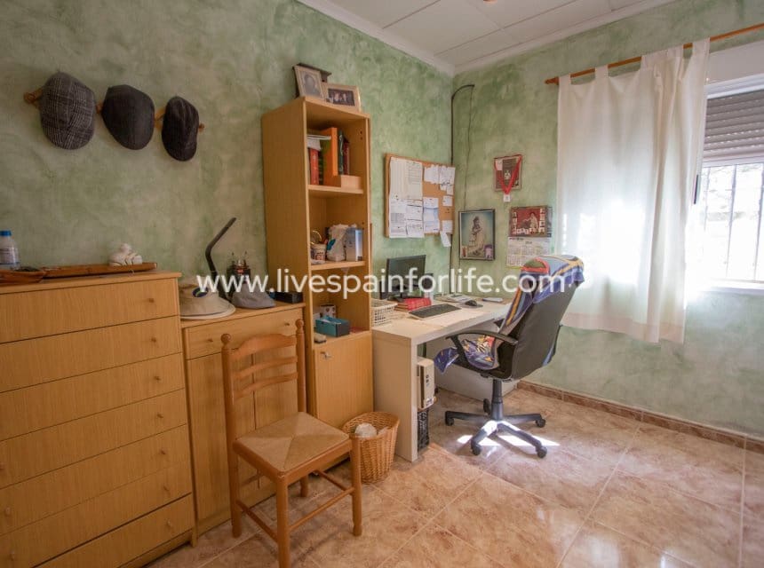 Finca/Casa Rural de 5 habitaciones en Crevillente / Crevillent en venta con piscina garaje - 280.000 € (Ref: 9860932)