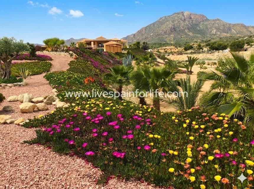 4 chambre Finca/Maison de Campagne à vendre à Albatera avec piscine garage - 540 000 € (Ref: 9865896)
