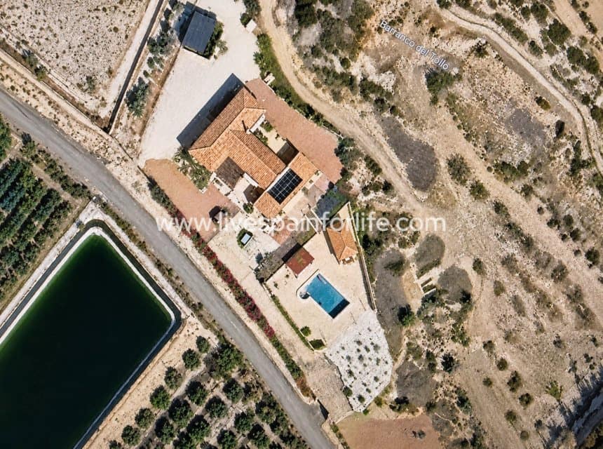 4 chambre Finca/Maison de Campagne à vendre à Albatera avec piscine garage - 540 000 € (Ref: 9865896)