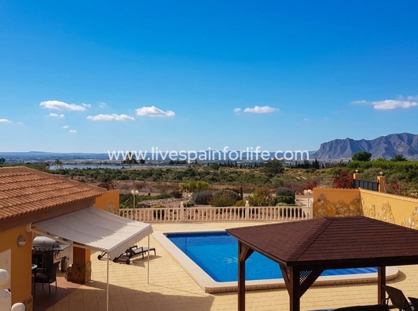 4 chambre Finca/Maison de Campagne à vendre à Albatera avec piscine garage - 540 000 € (Ref: 9865896)
