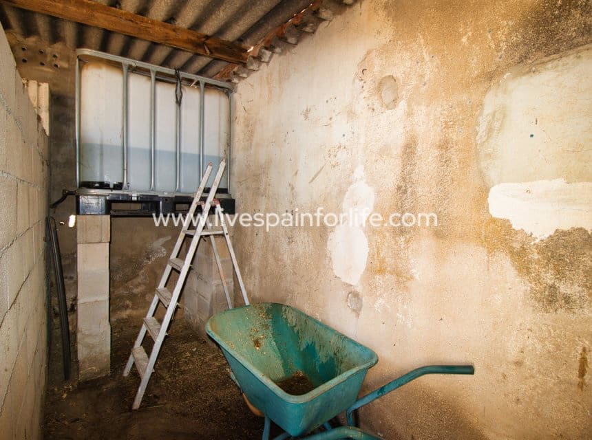 2 sypialnia Finka/Dom wiejski na sprzedaż w Monovar / Monover z basenem garażem - 200 000 € (Ref: 9866017)