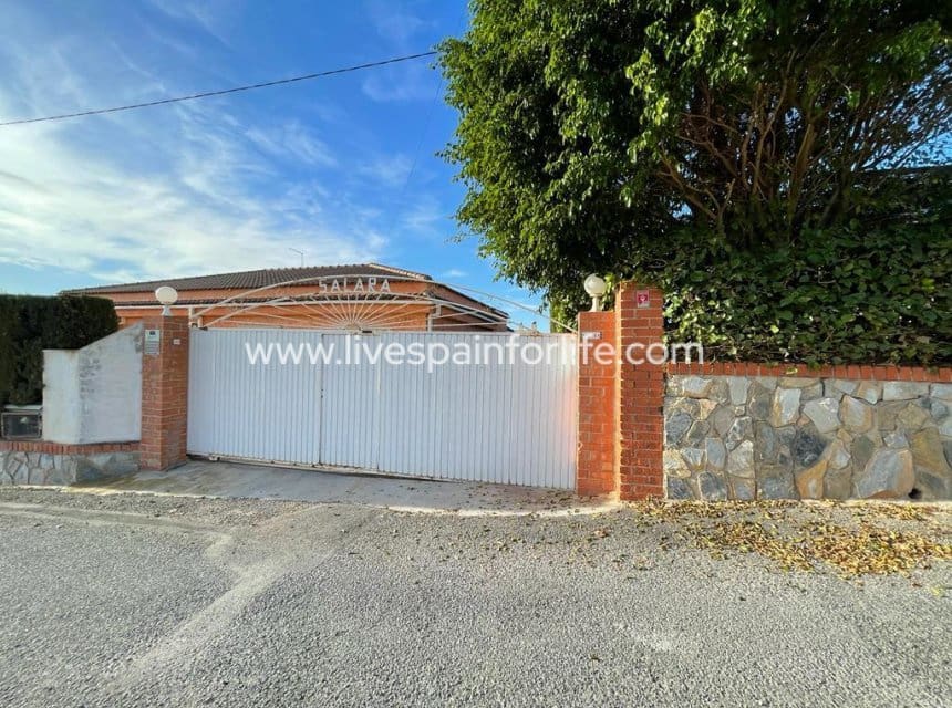 4 quarto Quinta/Casa Rural para venda em Albatera com piscina garagem - 399 999 € (Ref: 9866029)