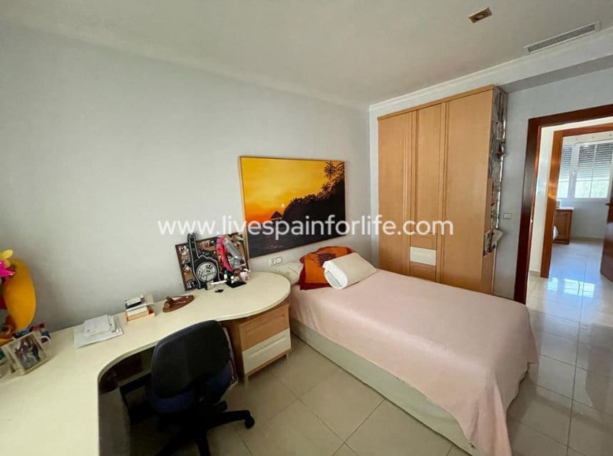 4 quarto Quinta/Casa Rural para venda em Albatera com piscina garagem - 399 999 € (Ref: 9866029)