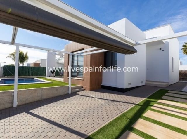 3 soverom Villa til salgs i Vistabella, Orihuela med svømmebasseng garasje - € 435 000 (Ref: 9872223)
