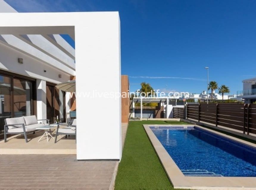 3 soverom Villa til salgs i Vistabella med svømmebasseng garasje - € 435 000 (Ref: 9872223)