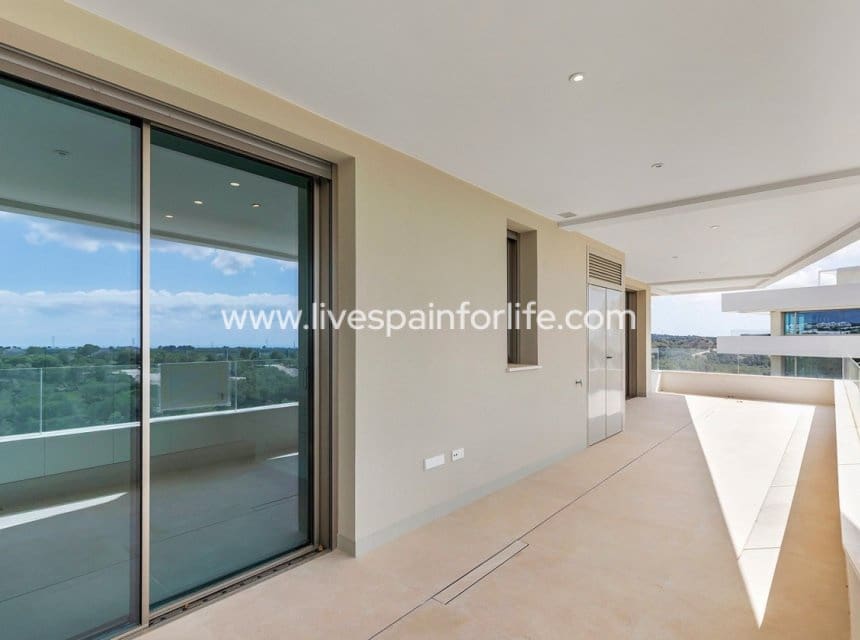 3 chambre Appartement à vendre à Las Colinas Golf avec piscine garage - 849 000 € (Ref: 9872225)