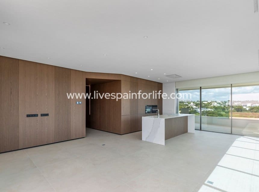 3 chambre Appartement à vendre à Las Colinas Golf avec piscine garage - 849 000 € (Ref: 9872225)