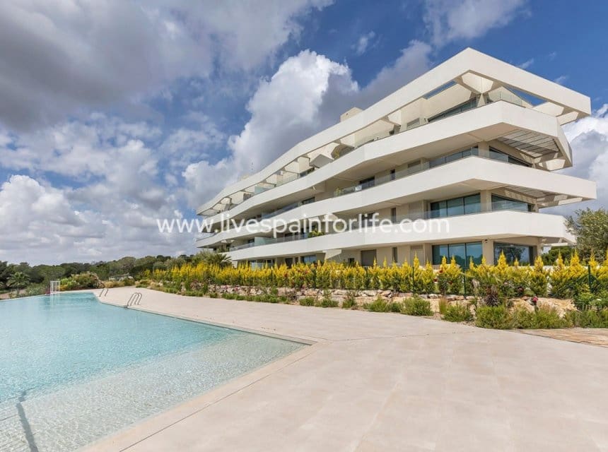 3 chambre Appartement à vendre à Las Colinas Golf avec piscine garage - 849 000 € (Ref: 9872225)