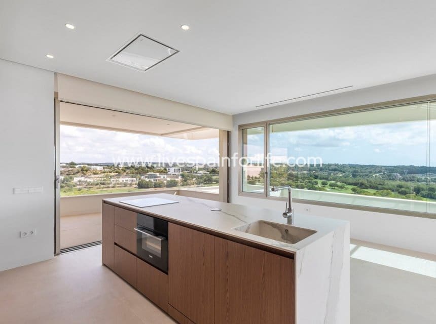 3 chambre Appartement à vendre à Las Colinas Golf avec piscine garage - 849 000 € (Ref: 9872225)