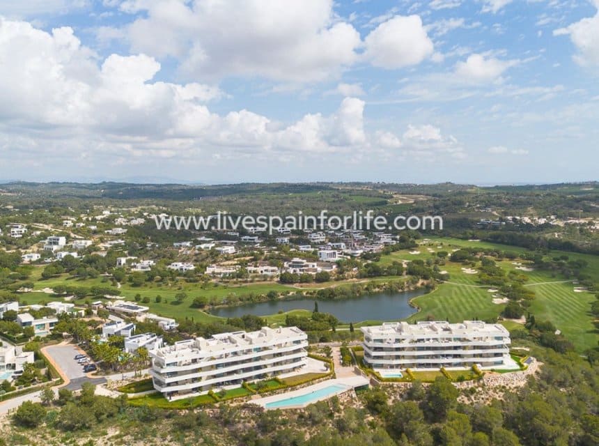 3 chambre Appartement à vendre à Las Colinas Golf avec piscine garage - 849 000 € (Ref: 9872225)