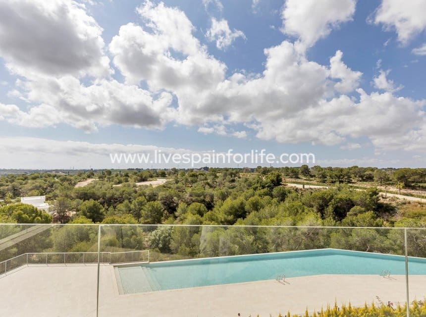 3 chambre Appartement à vendre à Las Colinas Golf avec piscine garage - 849 000 € (Ref: 9872225)