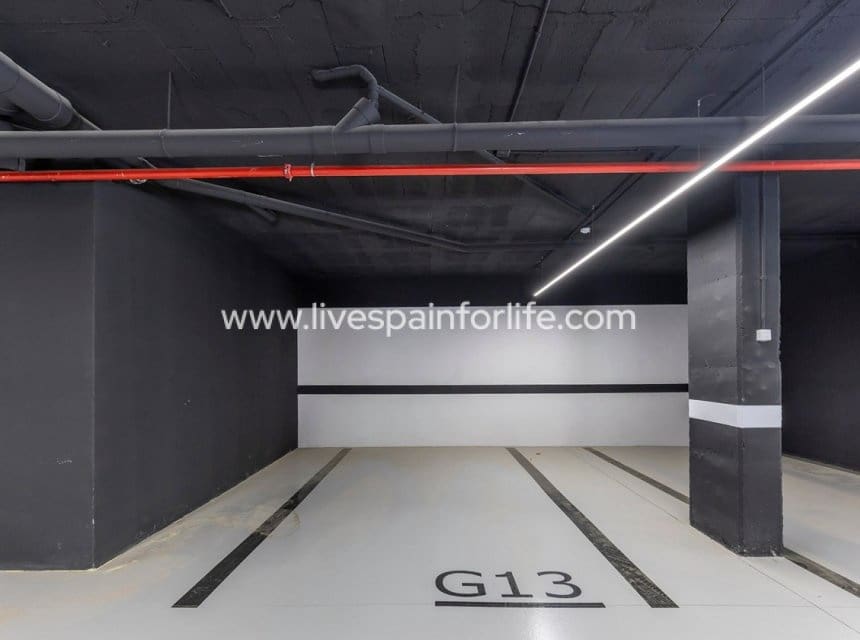 3 chambre Appartement à vendre à Las Colinas Golf avec piscine garage - 849 000 € (Ref: 9872225)