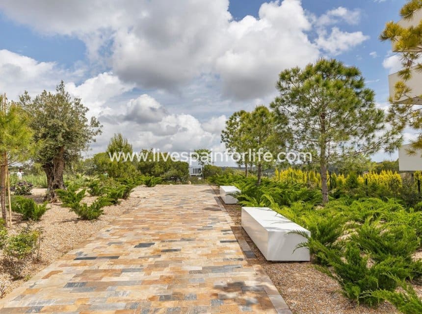 3 chambre Appartement à vendre à Las Colinas Golf avec piscine garage - 849 000 € (Ref: 9872225)