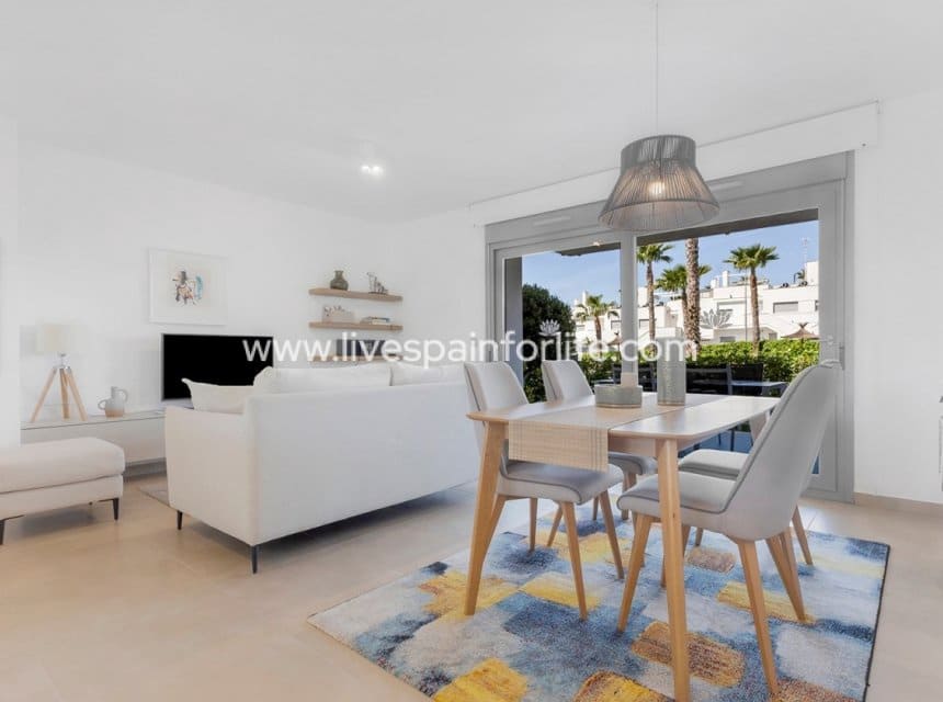 2 chambre Appartement à vendre à Vistabella avec piscine garage - 260 000 € (Ref: 9872342)