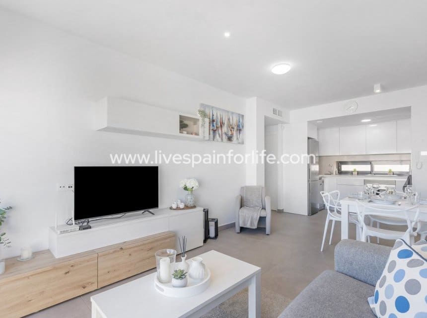 2 sypialnia Apartament na sprzedaż w Villamartin z basenem garażem - 274 900 € (Ref: 9873802)