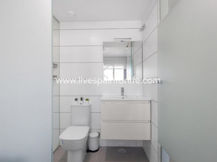 2 sypialnia Apartament na sprzedaż w Villamartin z basenem garażem - 274 900 € (Ref: 9873802)