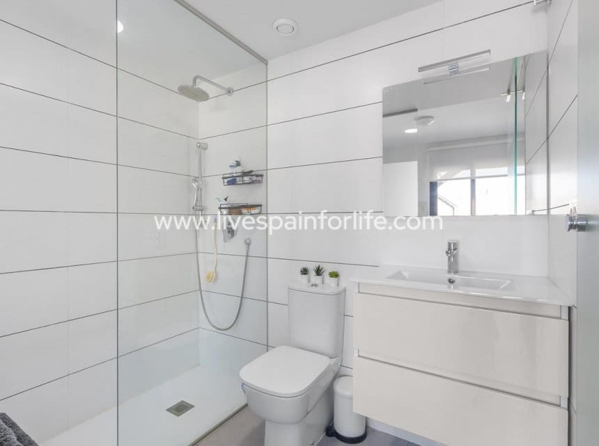 2 sypialnia Apartament na sprzedaż w Villamartin z basenem garażem - 274 900 € (Ref: 9873802)