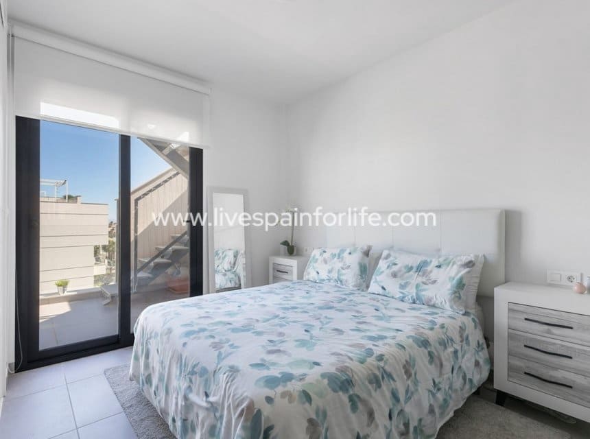 2 sypialnia Apartament na sprzedaż w Villamartin z basenem garażem - 274 900 € (Ref: 9873802)