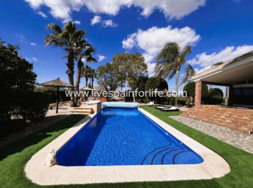 3 camera da letto Finca/Casa di Campagna in vendita in Jacarilla con piscina garage - 559.000 € (Rif: 9877208)