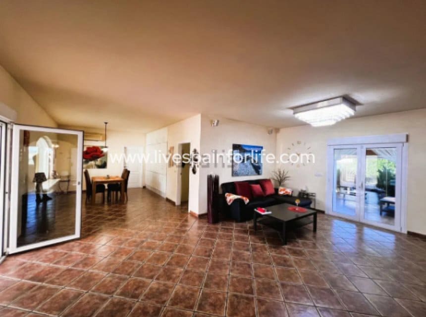 3 camera da letto Finca/Casa di Campagna in vendita in Jacarilla con piscina garage - 559.000 € (Rif: 9877208)