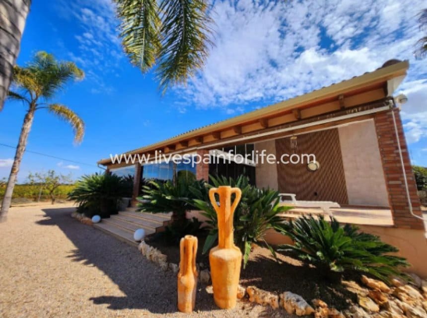 3 camera da letto Finca/Casa di Campagna in vendita in Jacarilla con piscina garage - 559.000 € (Rif: 9877208)