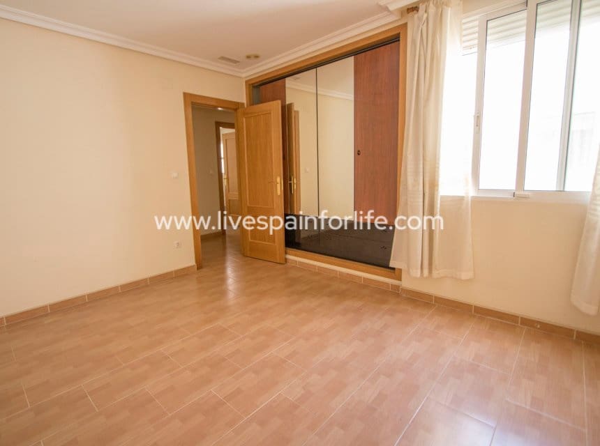 3 slaapkamer Appartement te koop in Albatera met garage - € 165.000 (Ref: 9879852)