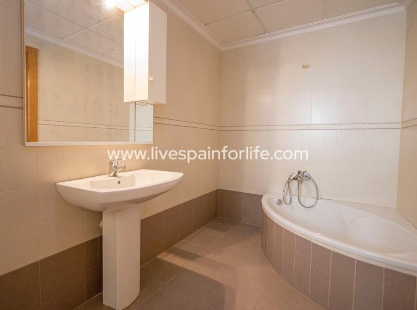 3 slaapkamer Appartement te koop in Albatera met garage - € 165.000 (Ref: 9879852)
