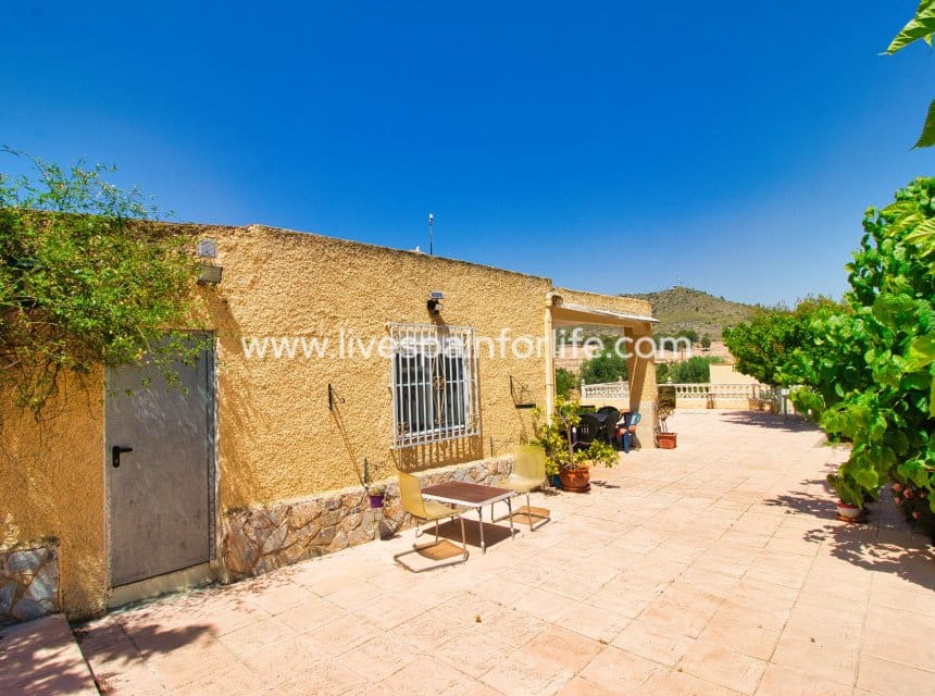 4 soverom Finca/Herregård til salgs i Hondon de las Nieves med svømmebasseng garasje - € 265 000 (Ref: 9883667)