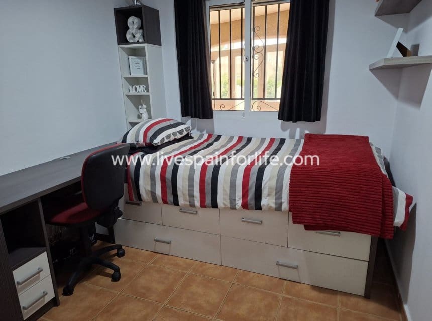 5 Zimmer Finca/Landgut zu verkaufen in Catral mit Pool Garage - 449.995 € (Ref: 9889346)