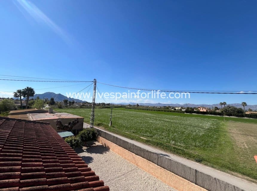 5 Zimmer Finca/Landgut zu verkaufen in Catral mit Pool Garage - 449.995 € (Ref: 9889346)