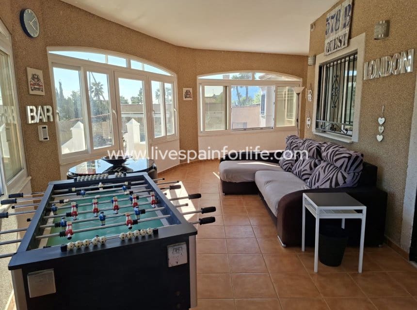 5 Zimmer Finca/Landgut zu verkaufen in Catral mit Pool Garage - 449.995 € (Ref: 9889346)